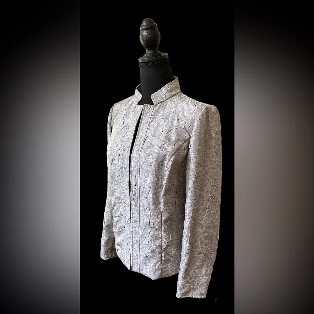 Chico’s: Gray Crinkle Textured Jacket